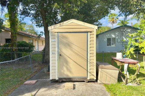 Купить виллу или дом в Холливуд, Флорида 2 спальни, 86.96м2, № 1970366 - фото 13