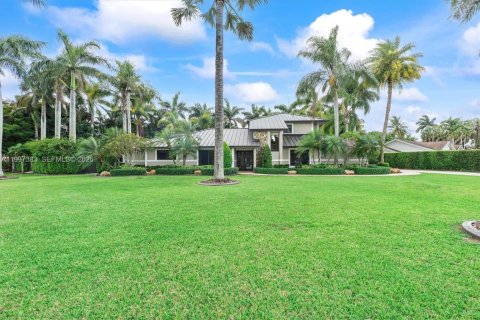 Villa ou maison à Miami, Floride 5 chambres, 296.17 m2 № 2146444