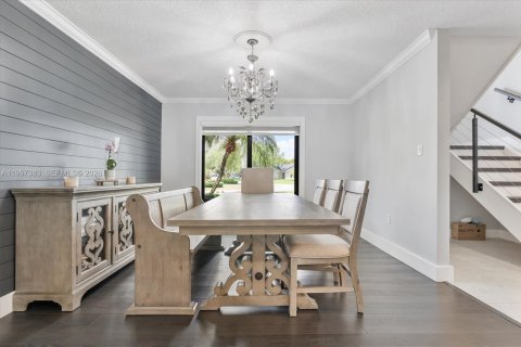 Villa ou maison à vendre à Miami, Floride: 5 chambres, 296.17 m2 № 2146444 - photo 14