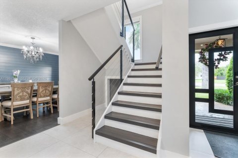 Villa ou maison à vendre à Miami, Floride: 5 chambres, 296.17 m2 № 2146444 - photo 6