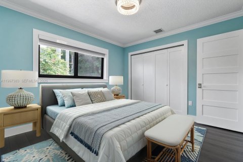 Villa ou maison à vendre à Miami, Floride: 5 chambres, 296.17 m2 № 2146444 - photo 20