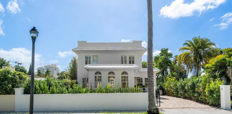 Casa en West Palm Beach, Florida 5 dormitorios, 257.71 m2 № 860379