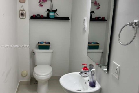 Купить таунхаус в Хомстед, Флорида 4 спальни, 133.22м2, № 2079217 - фото 8