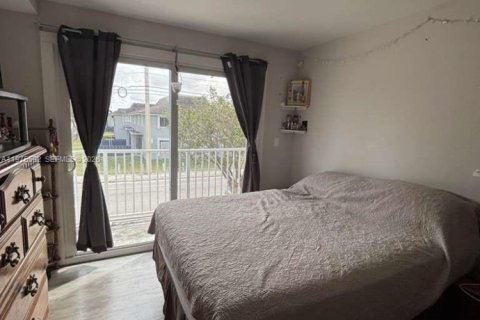 Купить таунхаус в Хомстед, Флорида 4 спальни, 133.22м2, № 2079217 - фото 12