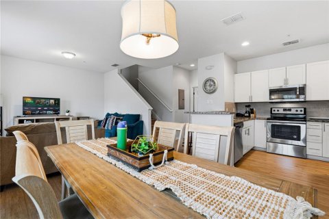 Touwnhouse à louer à Kissimmee, Floride: 4 chambres, 157.38 m2 № 2416663 - photo 2