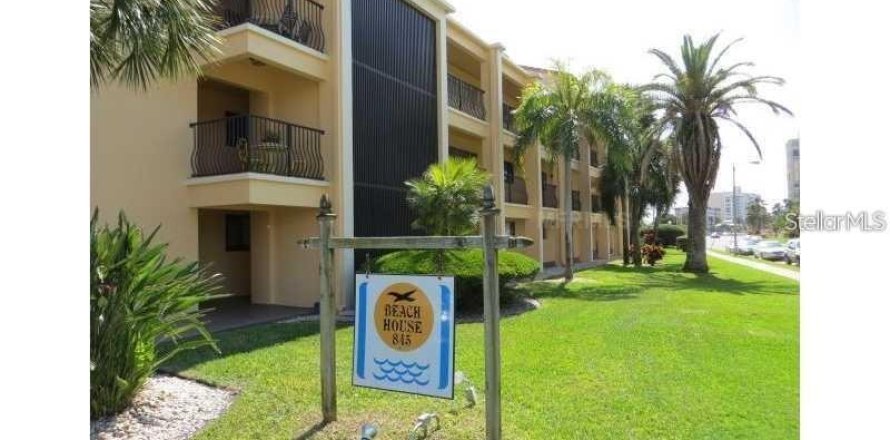 Condominio en Clearwater, Florida, 2 dormitorios № 2107151