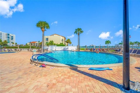 Condominio en venta en Clearwater, Florida, 2 dormitorios, 83.61 m2 № 2107151 - foto 21