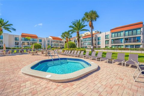 Condominio en venta en Clearwater, Florida, 2 dormitorios, 83.61 m2 № 2107151 - foto 22
