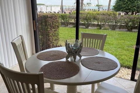 Condominio en venta en Clearwater, Florida, 2 dormitorios, 83.61 m2 № 2107151 - foto 5