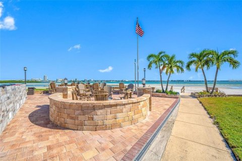 Condominio en venta en Clearwater, Florida, 2 dormitorios, 83.61 m2 № 2107151 - foto 23