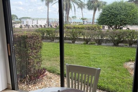 Condominio en venta en Clearwater, Florida, 2 dormitorios, 83.61 m2 № 2107151 - foto 6