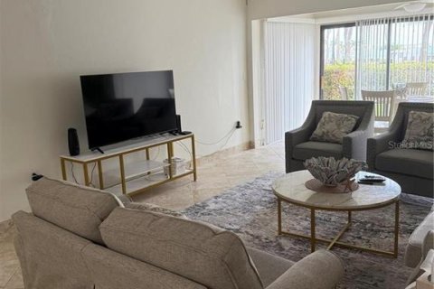 Condominio en venta en Clearwater, Florida, 2 dormitorios, 83.61 m2 № 2107151 - foto 4