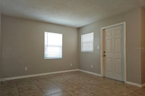 Apartamento en alquiler en Tampa, Florida, 2 dormitorios, 69.86 m2 № 1824668 - foto 3