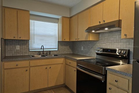 Apartamento en alquiler en Tampa, Florida, 2 dormitorios, 69.86 m2 № 1824668 - foto 7