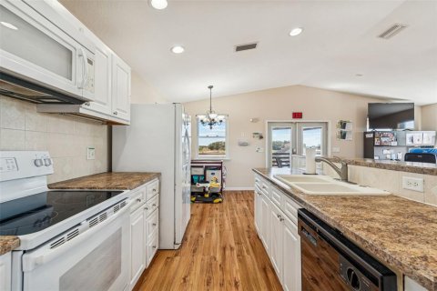 Villa ou maison à vendre à Plant City, Floride: 2 chambres, 107.02 m2 № 2092089 - photo 23