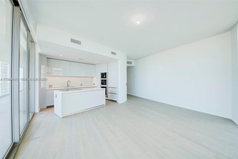 Condominio en venta en Sunny Isles Beach, Florida, 2 dormitorios, 107.86 m2 № 2008422 - foto 5