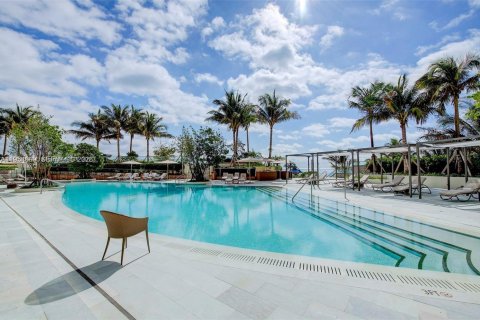 Condominio en venta en Sunny Isles Beach, Florida, 2 dormitorios, 107.86 m2 № 2008422 - foto 24