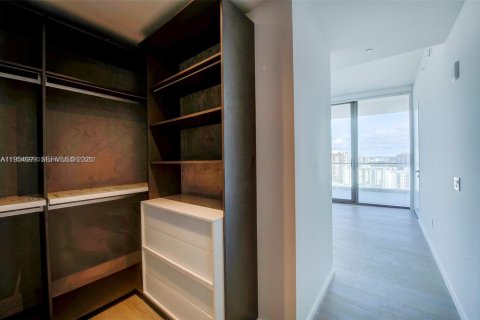 Condominio en venta en Sunny Isles Beach, Florida, 2 dormitorios, 107.86 m2 № 2008422 - foto 12
