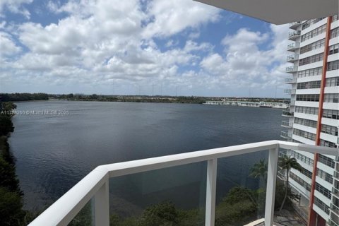 Condominio en venta en Miami, Florida, 2 dormitorios, 105.91 m2 № 1874444 - foto 1