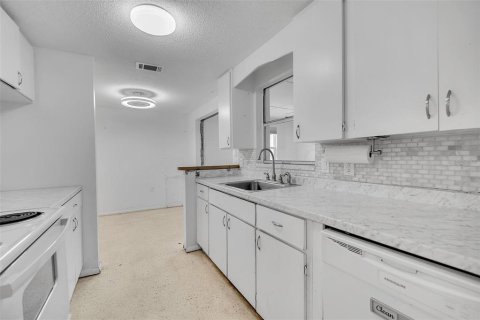 Casa en venta en Sarasota, Florida, 2 dormitorios, 113.99 m2 № 2151234 - foto 19