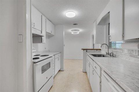 Casa en venta en Sarasota, Florida, 2 dormitorios, 113.99 m2 № 2151234 - foto 18