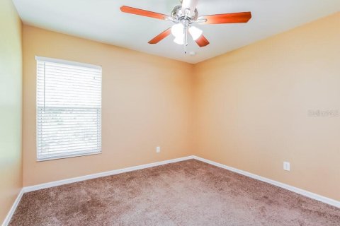 House in Lehigh Acres, Florida 3 bedrooms, 118.17 sq.m. № 1842953 - photo 12