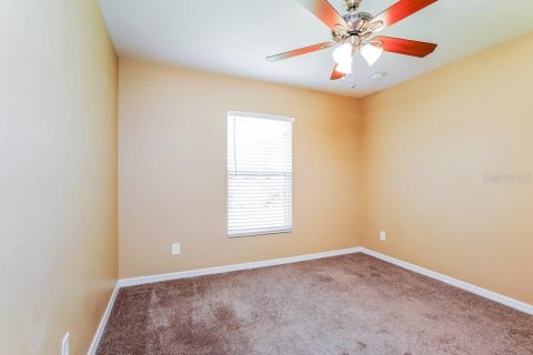 House in Lehigh Acres, Florida 3 bedrooms, 118.17 sq.m. № 1842953 - photo 11