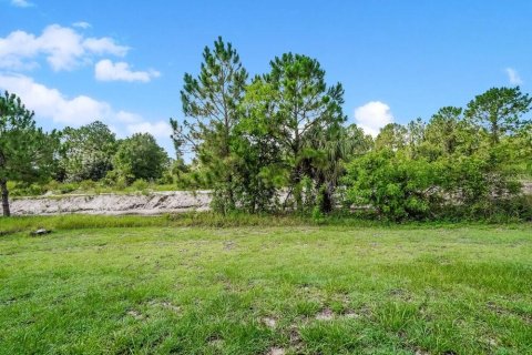 House in Lehigh Acres, Florida 3 bedrooms, 118.17 sq.m. № 1842953 - photo 16