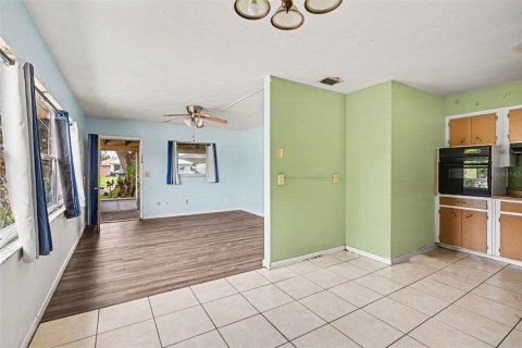 House in Fort Meade, Florida 3 bedrooms, 88.26 sq.m. № 2198397 - photo 7