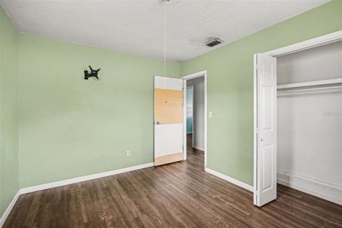 House in Fort Meade, Florida 3 bedrooms, 88.26 sq.m. № 2198397 - photo 11
