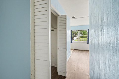 House in Fort Meade, Florida 3 bedrooms, 88.26 sq.m. № 2198397 - photo 22