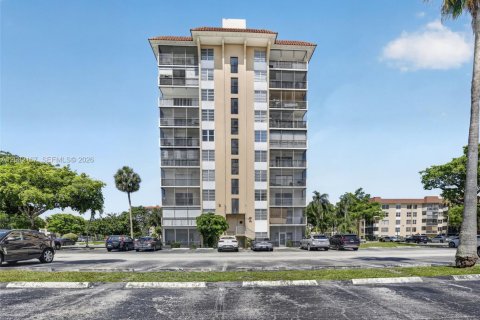 Condo in Lauderhill, Florida, 1 bedroom  № 2186452 - photo 26