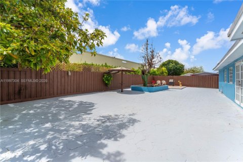 Casa en venta en Homestead, Florida, 5 dormitorios, 137.22 m2 № 2059234 - foto 24