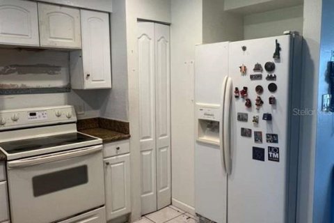 House in Kissimmee, Florida 4 bedrooms, 129.13 sq.m. № 1866330 - photo 4