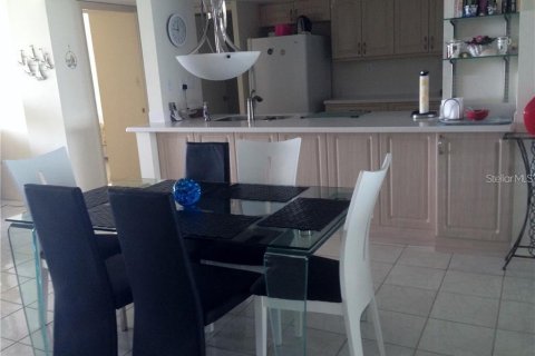 Condo in Clearwater, Florida, 2 bedrooms  № 538022 - photo 6