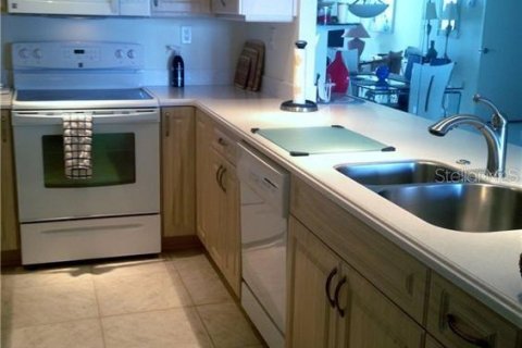 Condo in Clearwater, Florida, 2 bedrooms  № 538022 - photo 5