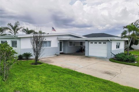 Villa ou maison à vendre à Treasure Island, Floride: 4 chambres, 168.34 m2 № 1906119 - photo 4