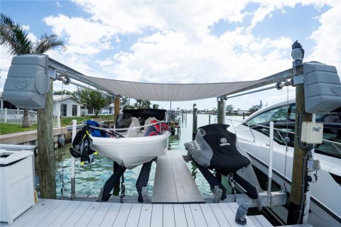 Villa ou maison à vendre à Treasure Island, Floride: 4 chambres, 168.34 m2 № 1906119 - photo 28