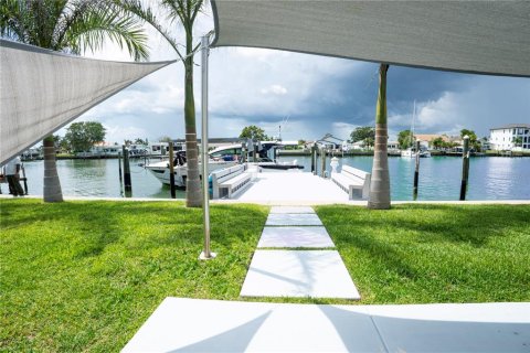 Villa ou maison à vendre à Treasure Island, Floride: 4 chambres, 168.34 m2 № 1906119 - photo 30