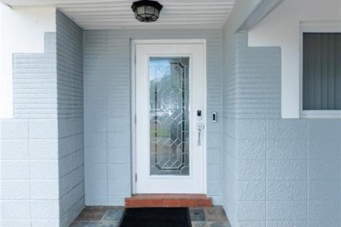 Villa ou maison à vendre à Treasure Island, Floride: 4 chambres, 168.34 m2 № 1906119 - photo 16