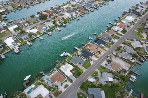 Villa ou maison à vendre à Treasure Island, Floride: 4 chambres, 168.34 m2 № 1906119 - photo 7