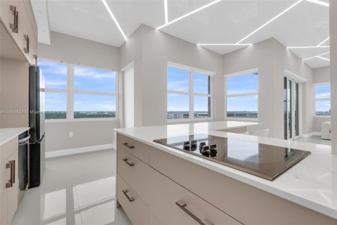 Купить кондоминиум в Авентура, Флорида 2 спальни, 149.11м2, № 1927222 - фото 3