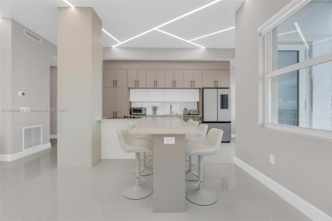 Купить кондоминиум в Авентура, Флорида 2 спальни, 149.11м2, № 1927222 - фото 1