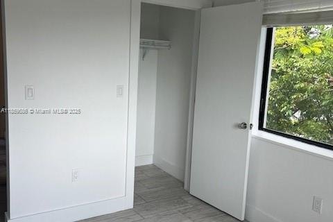 Apartamento en alquiler en Miami, Florida, 2 dormitorios, 1794.87 m2 № 1983263 - foto 6