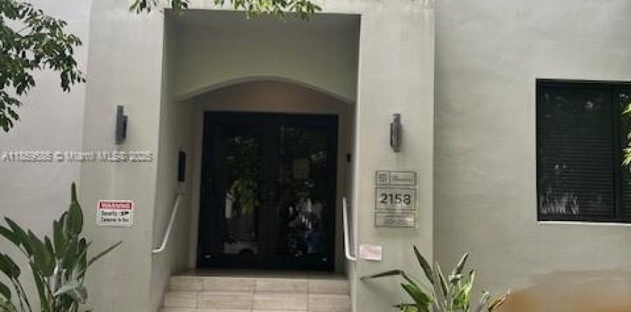 Apartamento en Miami, Florida 2 dormitorios, 1794.87 m2 № 1983263