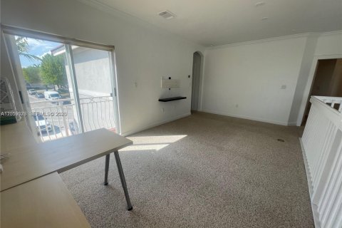 Touwnhouse à louer à Doral, Floride: 3 chambres, 208.57 m2 № 2076465 - photo 27