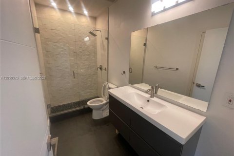 Touwnhouse à louer à Doral, Floride: 3 chambres, 208.57 m2 № 2076465 - photo 28