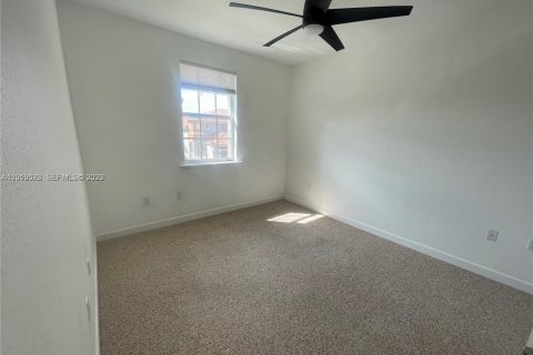 Touwnhouse à louer à Doral, Floride: 3 chambres, 208.57 m2 № 2076465 - photo 29