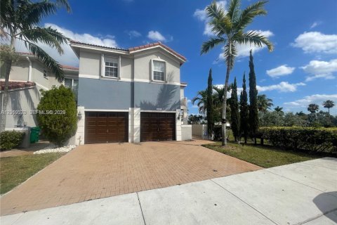 Touwnhouse à Doral, Floride 3 chambres, 208.57 m2 № 2076465
