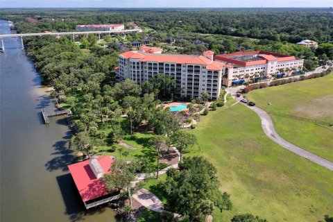 Condominio en venta en Palm Coast, Florida, 3 dormitorios, 158.12 m2 № 1202343 - foto 1